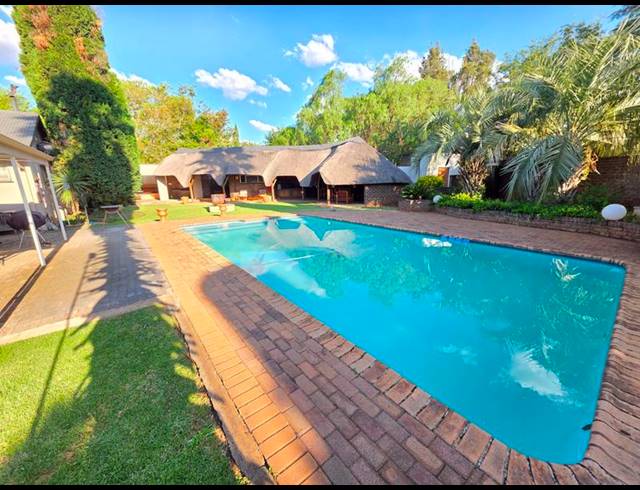 FARM FOR SALE IN BOLTONWOLD